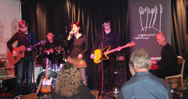 553291_408243265905300_782511778_n