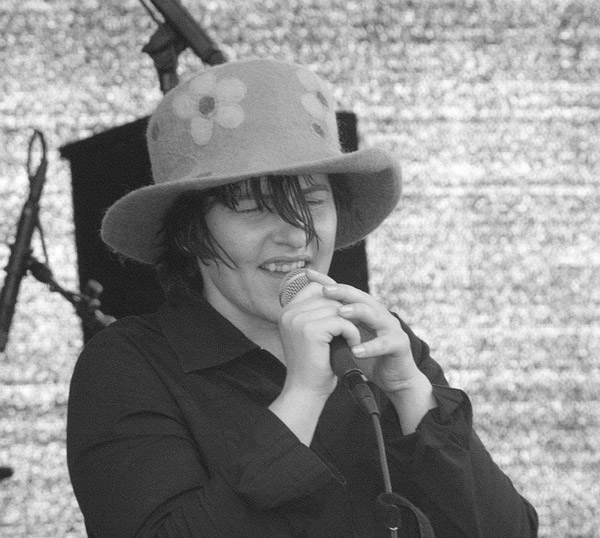 428786_408372735892353_236716225_n