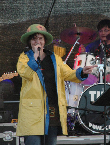 531603_409268655802761_1968393725_n