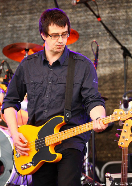 531715_409929225719687_1025835233_n