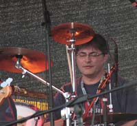 396877_408372215892405_1142818727_n