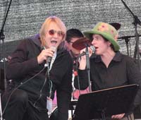 487736_408373959225564_1534112799_n