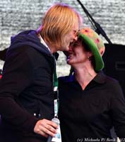 539851_409051705824456_200760384_n