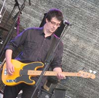 558297_408375892558704_522768511_n