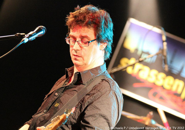 376893_423335521045724_2144126424_n