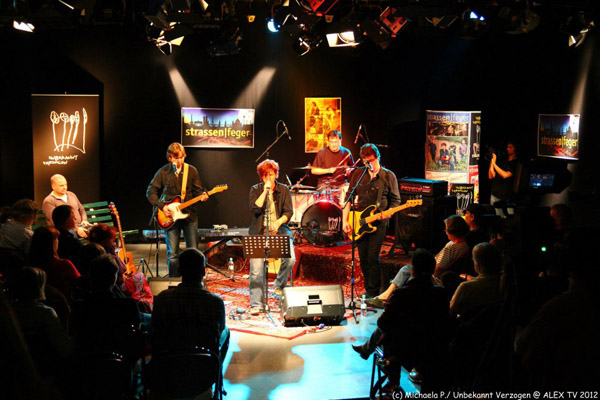 426616_423335397712403_771779414_n