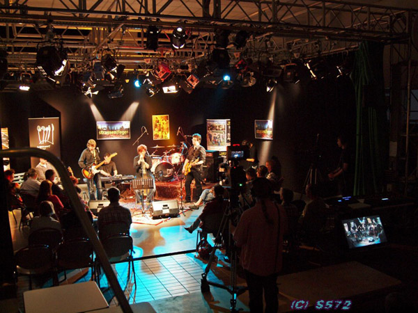 304691_298398480267952_1842361645_n