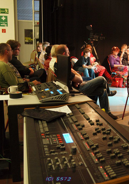 314922_298397870268013_1574947270_n