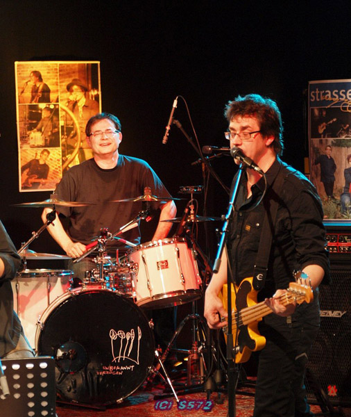 378306_298398660267934_927950773_n