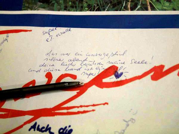 424612_298399646934502_1026370045_n