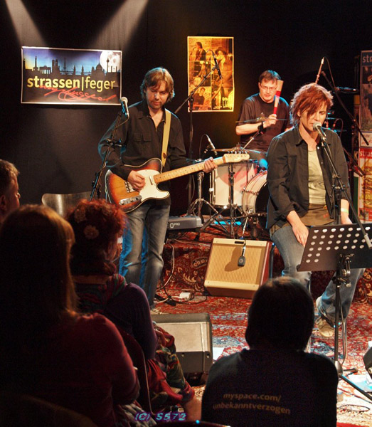 484604_298398710267929_162467429_n