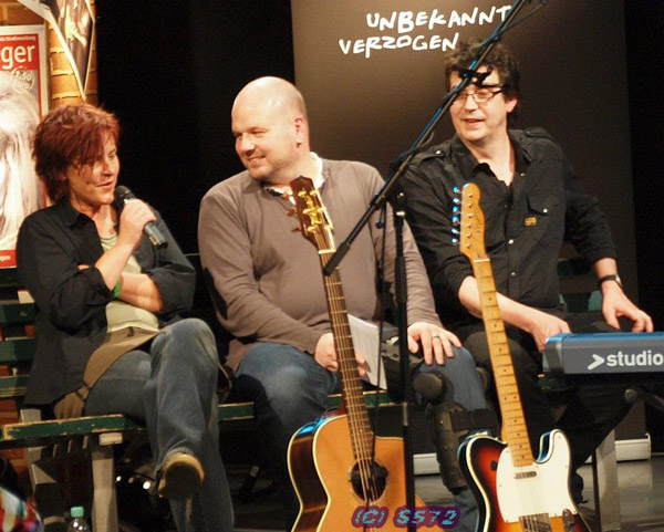 603491_298398333601300_324905155_n