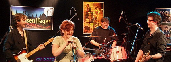 622458_408774942504579_842590072_o